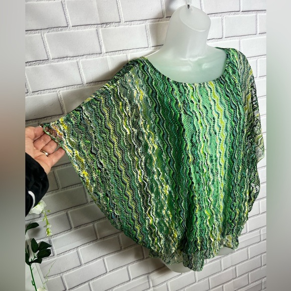 ECI Women green top/size M - Picture 6 of 10